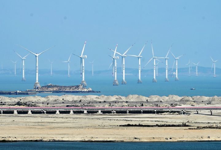 2021年3月9日，三峽福清興化灣海上風(fēng)電場。新華社記者 林善傳 攝