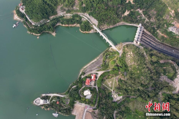 資料圖：俯瞰福建向金門(mén)供水工程水源地——泉州山美水庫(kù)。王東明 攝