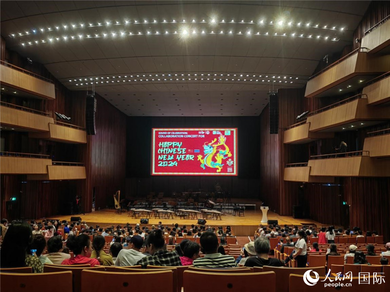 “歡慶之聲—2024歡樂春節(jié)音樂會”14日在泰國瑪希隆王子音樂廳舉行。人民網(wǎng)記者 楊一攝