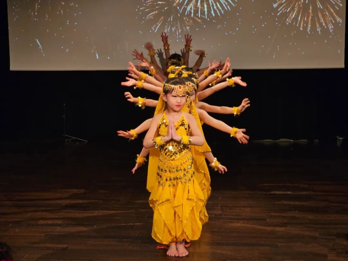舞蹈《千手觀音》。中國駐瑞典大使館供圖。