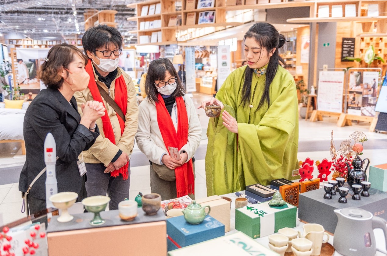 活動現(xiàn)場。中國駐大阪旅游辦事處供圖