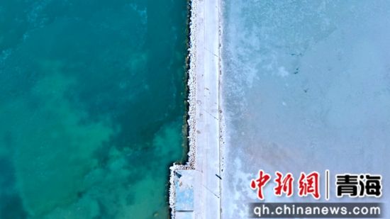 圖為冬日青海湖。李江寧攝