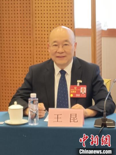 圖為全國政協(xié)委員，農(nóng)工黨青海省委會主委王昆?！∈茉L者供圖