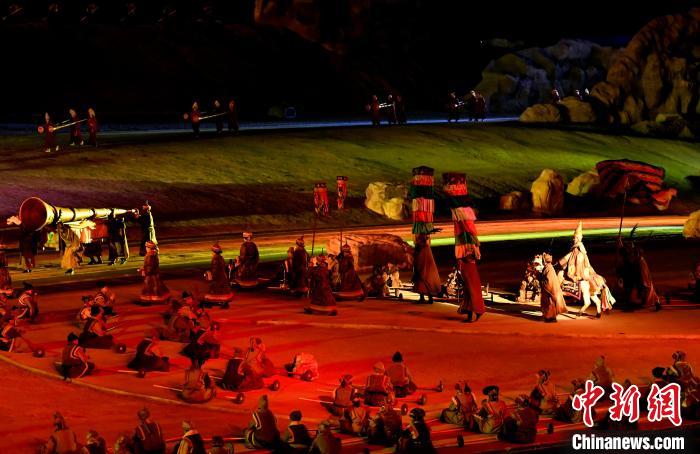 3月17日，西藏拉薩，《文成公主》大型史詩(shī)劇演出現(xiàn)場(chǎng)?！±盍?攝