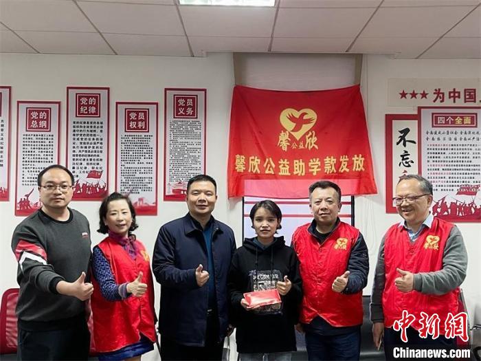 在湘求學的西藏女孩：“我淋過雨，也想努力為別人撐把傘”
