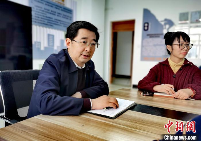 （兩會(huì)聲音）全國(guó)政協(xié)委員趙海興：師者為師亦為范，建議設(shè)教師理想信念教育基地