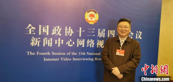 圖為全國政協(xié)委員、青海省統(tǒng)戰(zhàn)部部長公保扎西。受訪者供圖