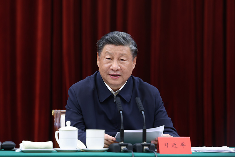 2023年10月12日下午，中共中央總書記、國家主席、中央軍委主席習近平在江西省南昌市主持召開進一步推動長江經(jīng)濟帶高質量發(fā)展座談會并發(fā)表重要講話。新華社記者 鞠鵬 攝