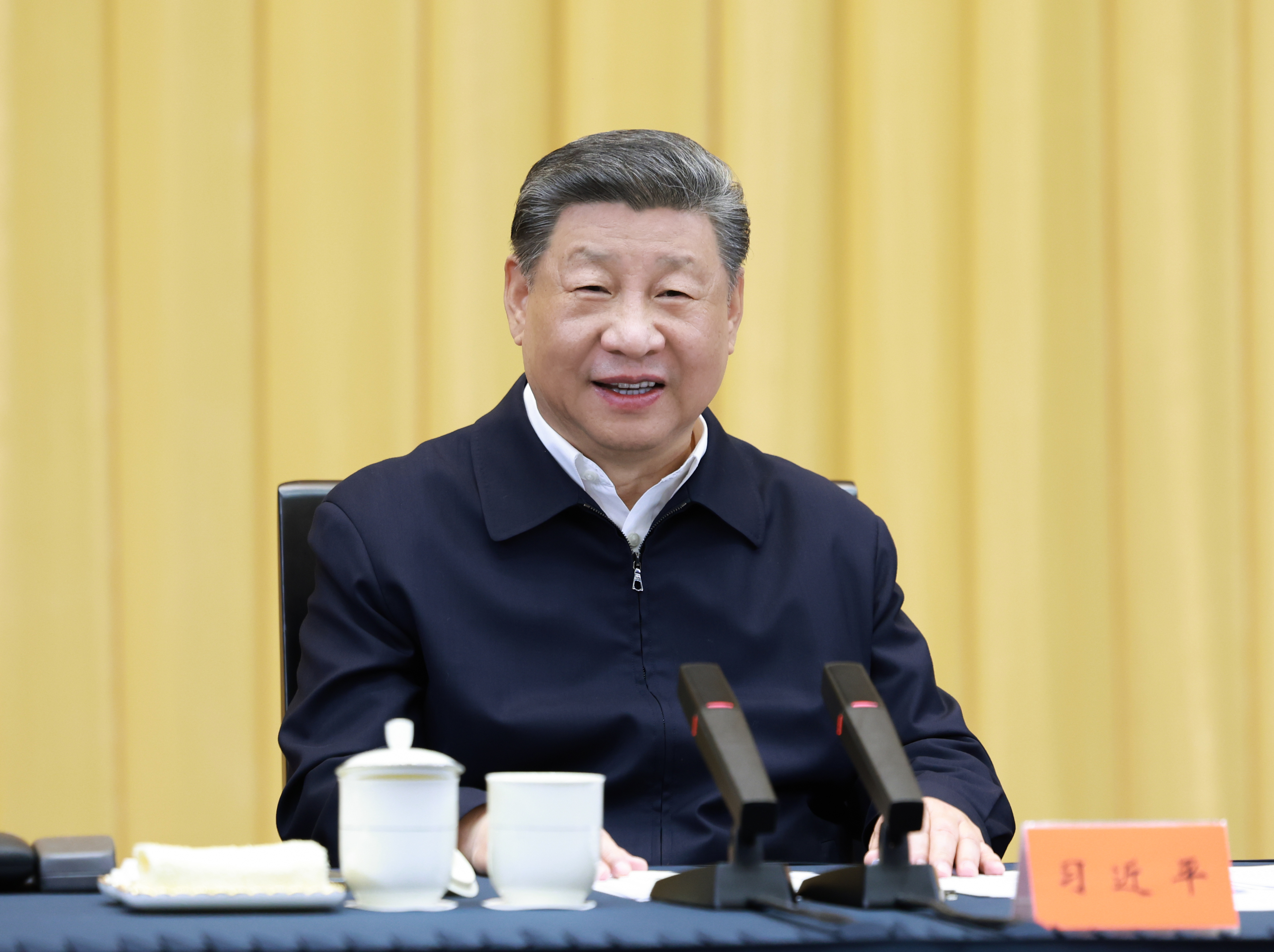 2025年4月30日上午，習近平總書記在上海主持召開部分省區(qū)市“十五五”時期經(jīng)濟社會發(fā)展座談會并發(fā)表重要講話。