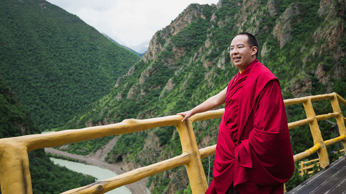 盼產(chǎn)業(yè)興旺，閱秀美風(fēng)光，十一世班禪心系家鄉(xiāng)父老