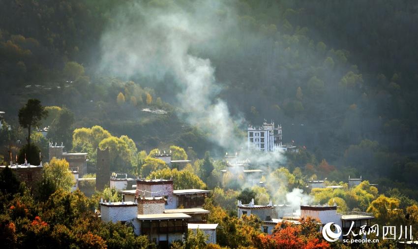 丹巴美景。李永安攝