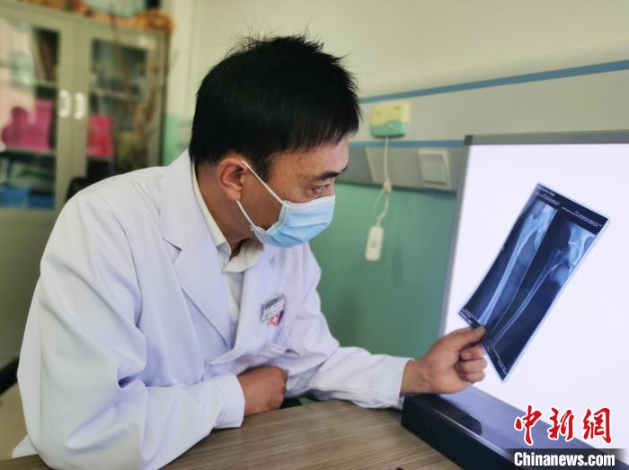 青海澤曲草原見聞:從“回族曼巴小馬”到中國(guó)“最美醫(yī)生”