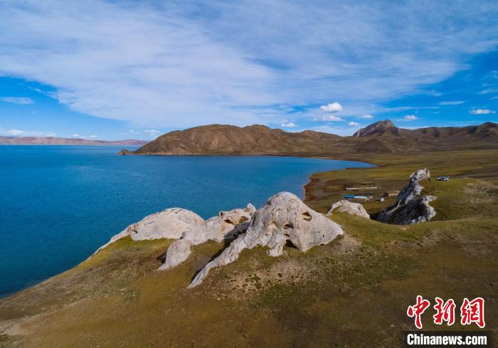 “黃河之源、千湖之縣”青?，敹啵?022年治理草原10萬畝