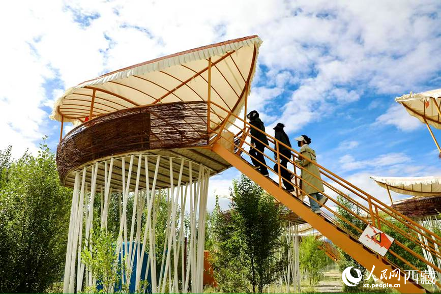 西普農(nóng)博園里的鳥巢餐廳。人民網(wǎng)記者 次仁羅布攝