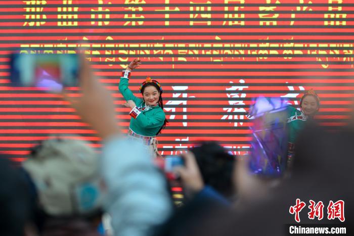 西藏那曲畜產(chǎn)品展銷會(huì)見(jiàn)聞:羌塘草原物阜民豐