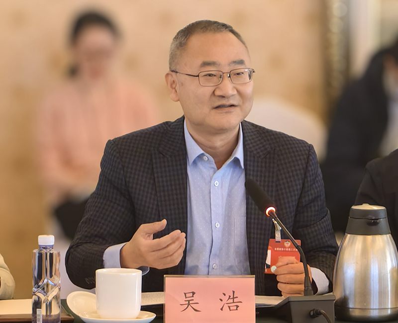 全國政協(xié)委員、首都醫(yī)科大學全科醫(yī)學與繼續(xù)教育學院院長吳浩。受訪者供圖